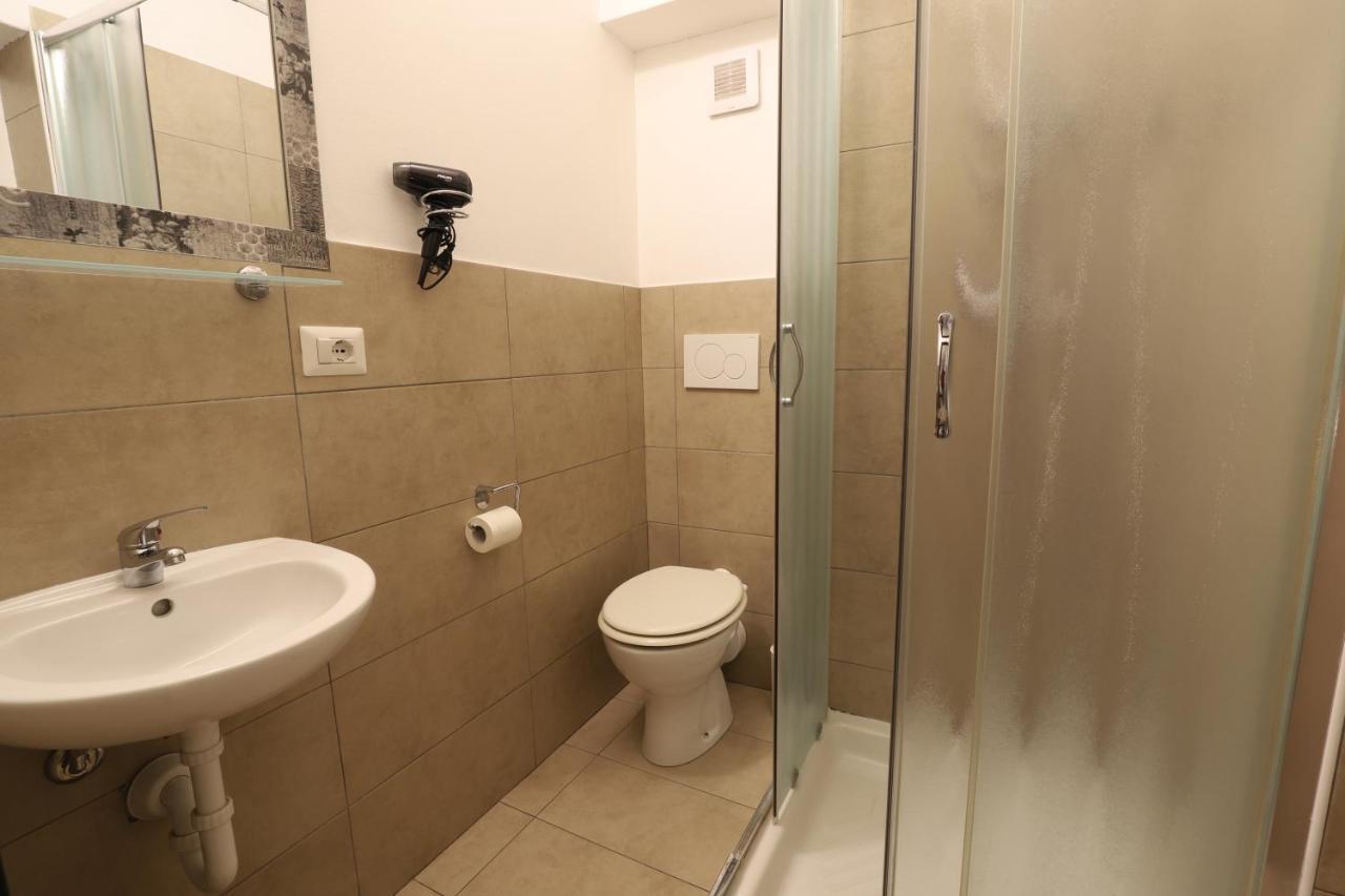 Guest House Minas Μιλάνο Εξωτερικό φωτογραφία